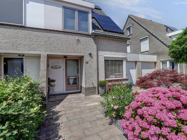 Poldervaart 45, 's-Gravendeel