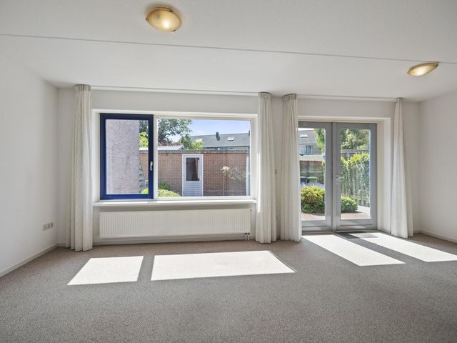 Leeuwenhorst 5, 'T Zand