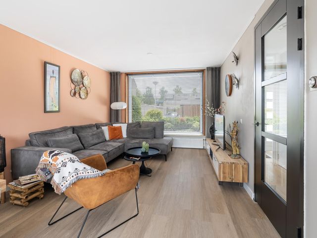 Akkerwinde 2, Barendrecht