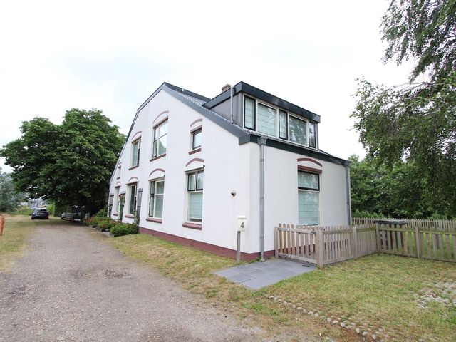 J.C. van Hattumweg 4, Amstelveen