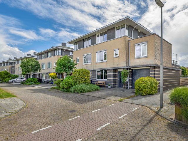 Rigel 28, Waddinxveen