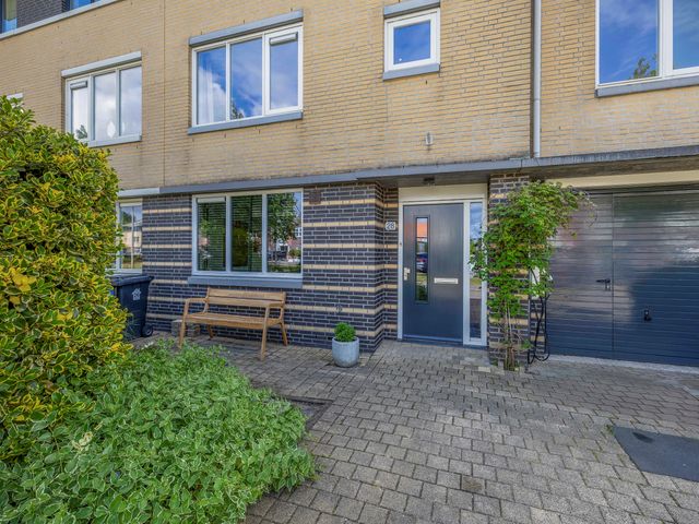 Rigel 28, Waddinxveen