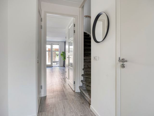 Zwedenstraat 11, De Lier