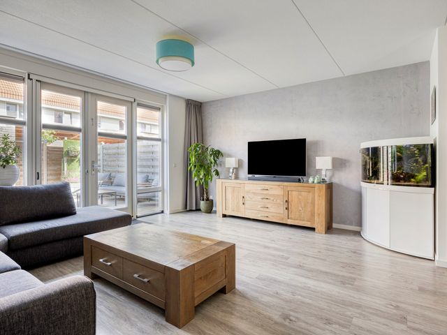 Zwedenstraat 11, De Lier