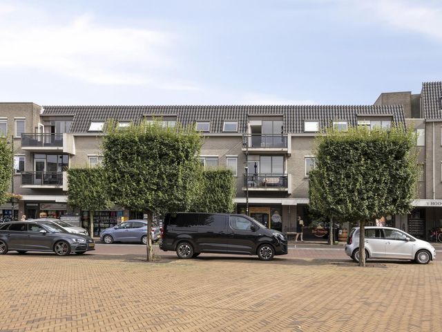 't Dorp 81, Heesch