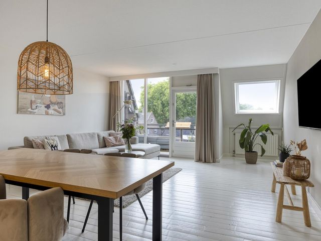 't Dorp 81, Heesch