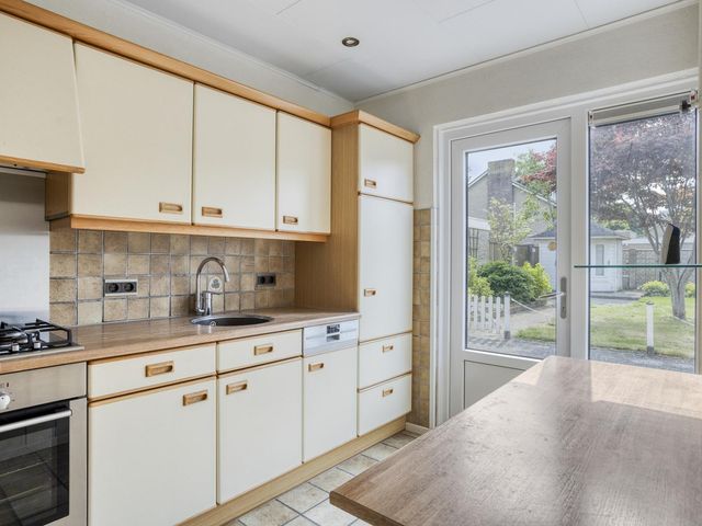 Irenelaan 64, Weert
