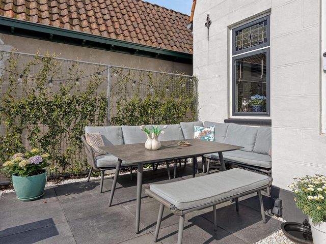 Dorpsstraat 42b, Zwartewaal
