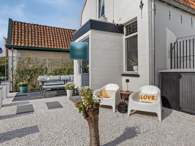 Dorpsstraat 42b, Zwartewaal