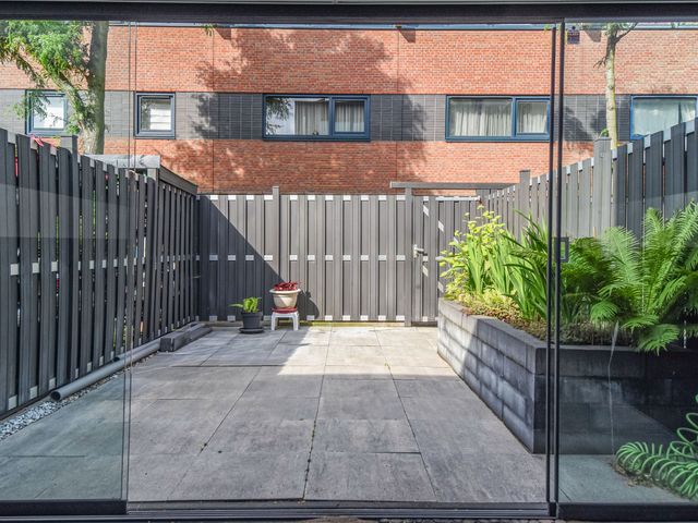 Lau Mazirellaan 287, 's-Gravenhage