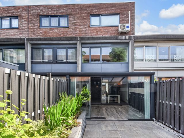 Lau Mazirellaan 287, 's-Gravenhage