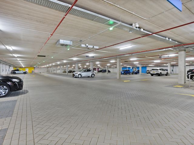 Ananasweg 76, Leiden
