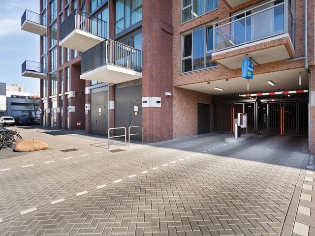Ananasweg 76, Leiden