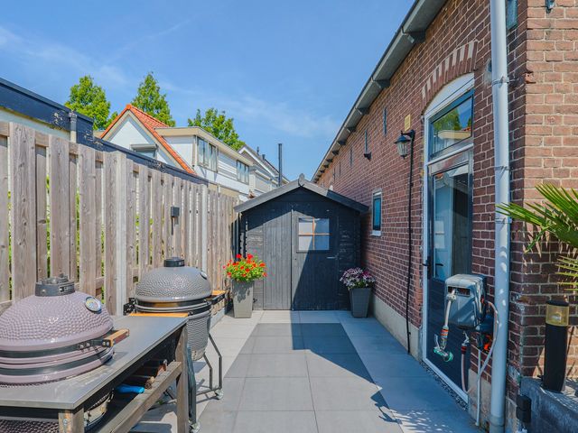 Rivierdijk 303, Sliedrecht