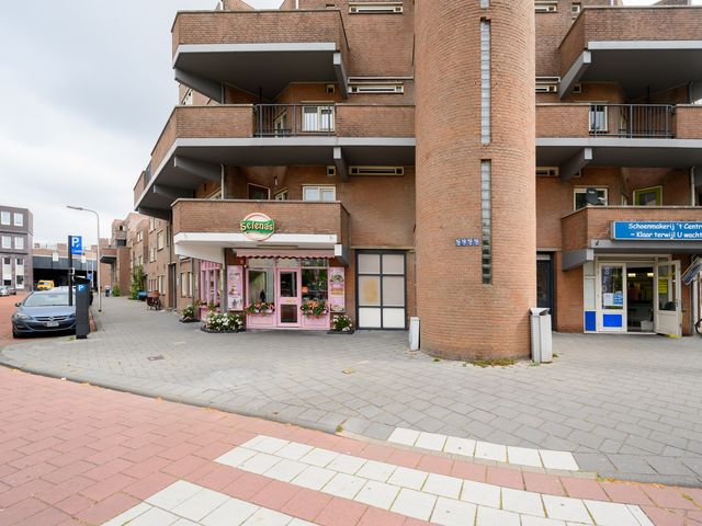 H. de Lintweg 25, Spijkenisse