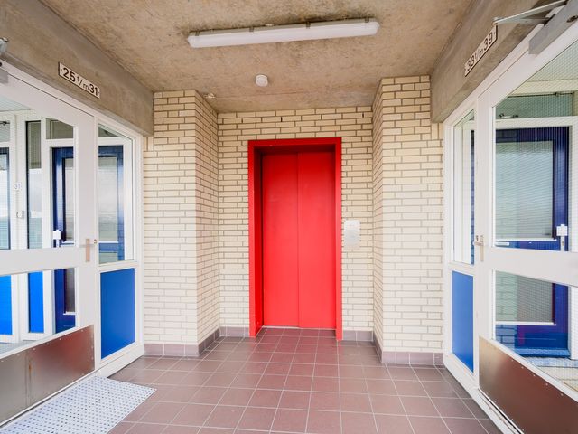 H. de Lintweg 25, Spijkenisse