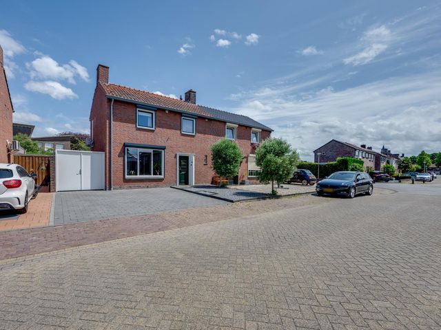Singelstraat 40, St. Willebrord