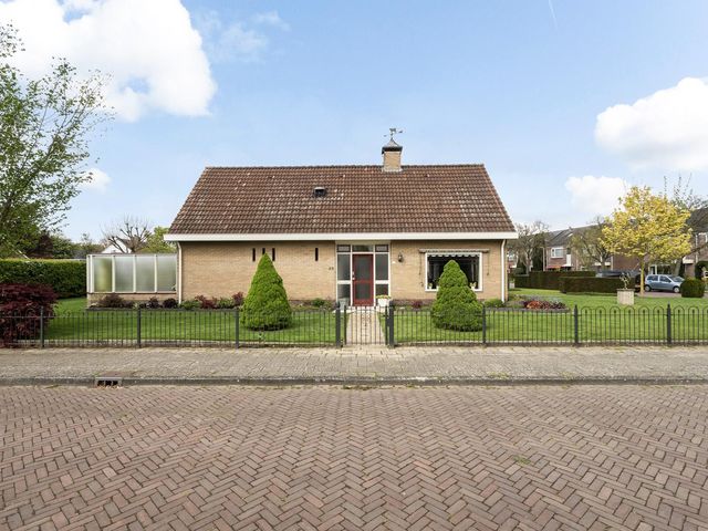 Nieuwe Uitleg 52, Dalfsen