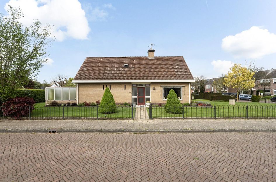 Nieuwe Uitleg 52