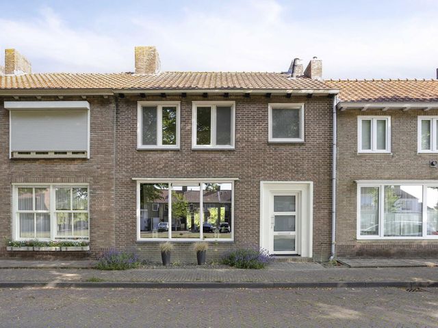 Lange Heerenstraat 9, Schoondijke