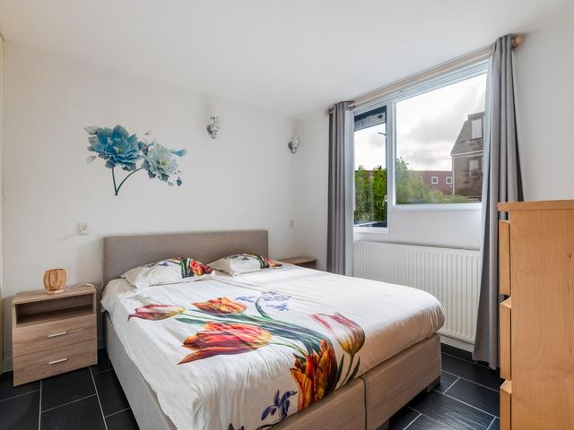 Moerbeigaarde 8, Zoetermeer