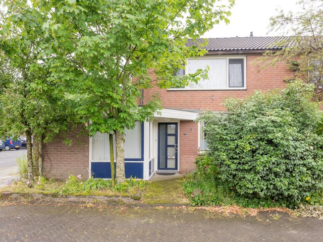 Bachlaan 12, Voorthuizen