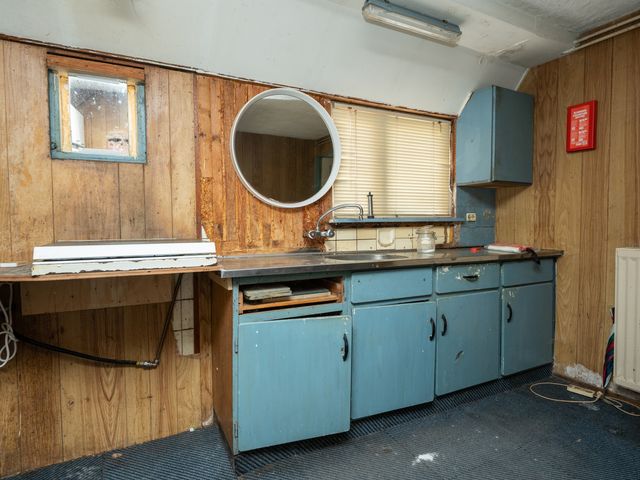 Diek 24, Den Hoorn