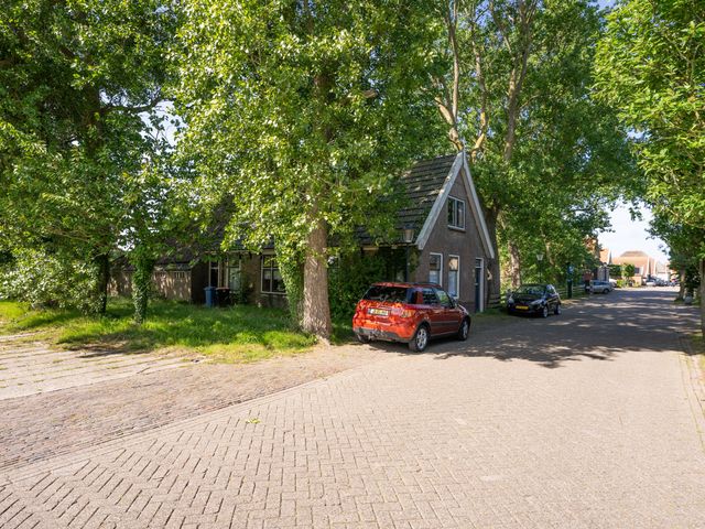 Diek 30, Den Hoorn