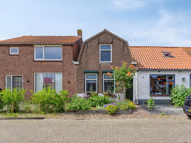 Achter de Kerk 3, Nieuw- en Sint Joosland