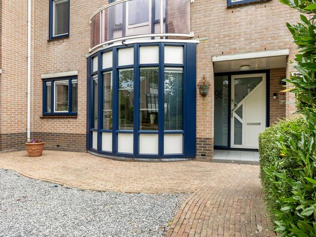 Tintlaan 98, Zoetermeer