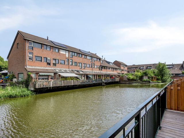 Van Oudshoornhove 10, Zoetermeer