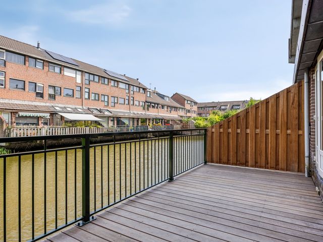 Van Oudshoornhove 10, Zoetermeer