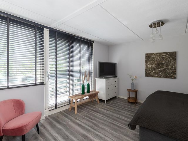 Ganzerik 33, Alblasserdam