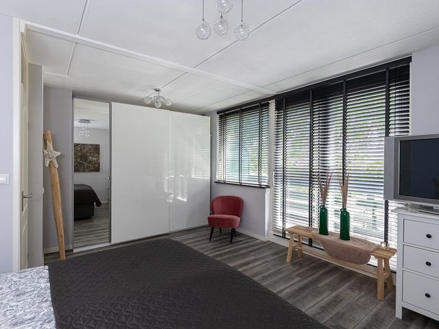 Ganzerik 33, Alblasserdam