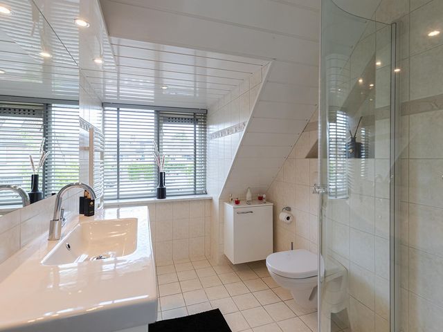 Ganzerik 33, Alblasserdam