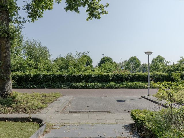 Karel Doormanlaan 28, Best