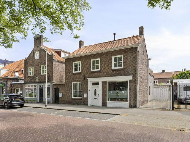 Vincent van Goghplein 12, Etten-Leur