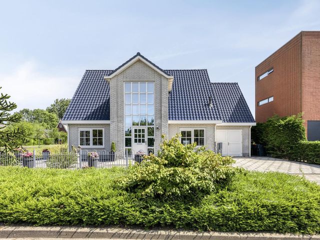 Truus Schroderplantsoen 40, Heerhugowaard
