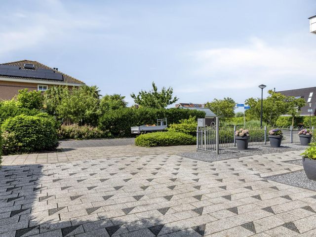 Truus Schroderplantsoen 40, Heerhugowaard