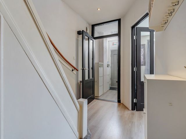 Boele van Hensbroekstraat 42, Den Haag