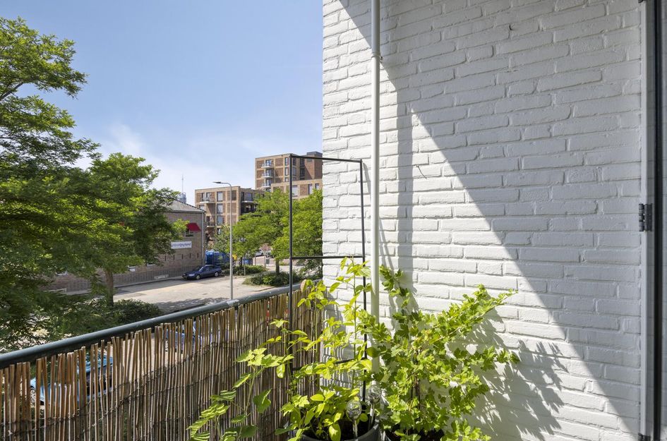 Ambonstraat 82