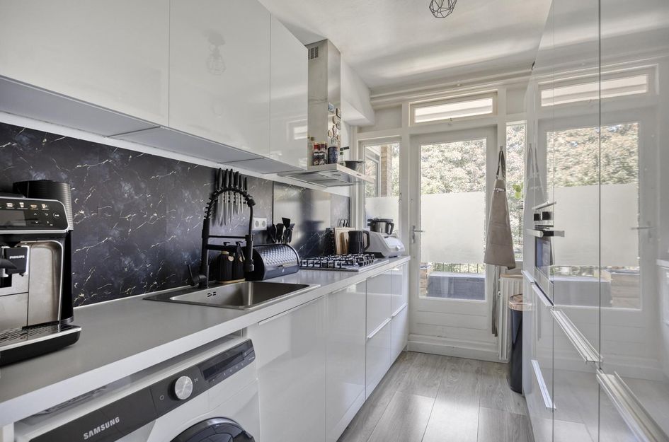Ambonstraat 82