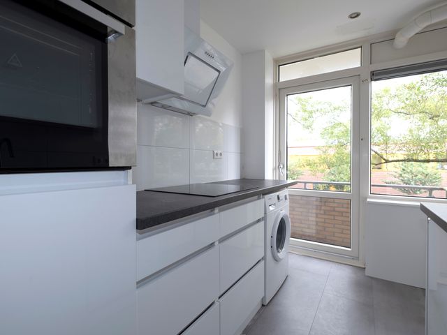 Van Lenneplaan 87, Groningen