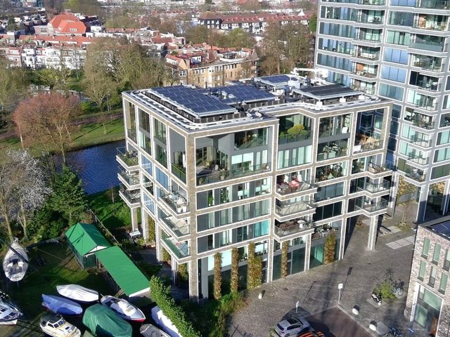 Zodiakplein 102, Den Haag
