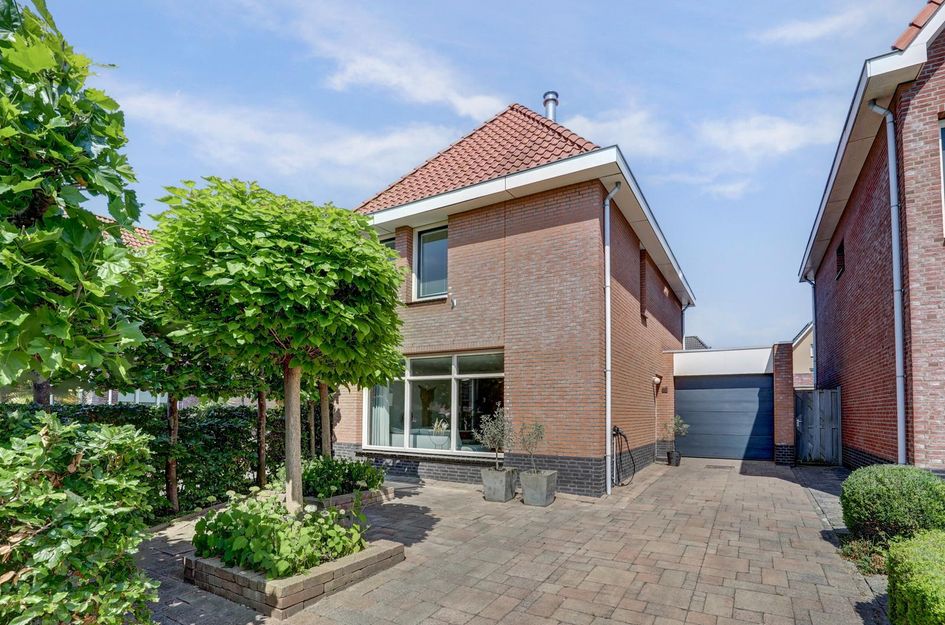 Glenn Millerlaan 21