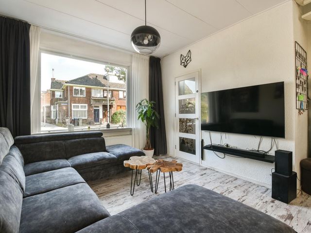 Lazaruskade 45, Gouda