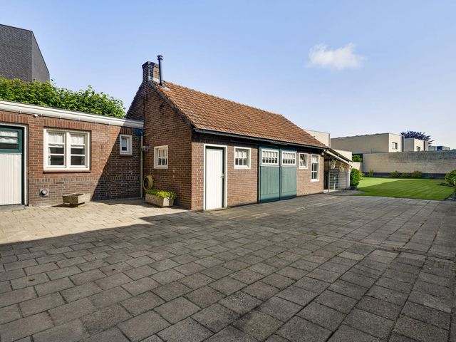 Kerkstraat 82, Nederweert
