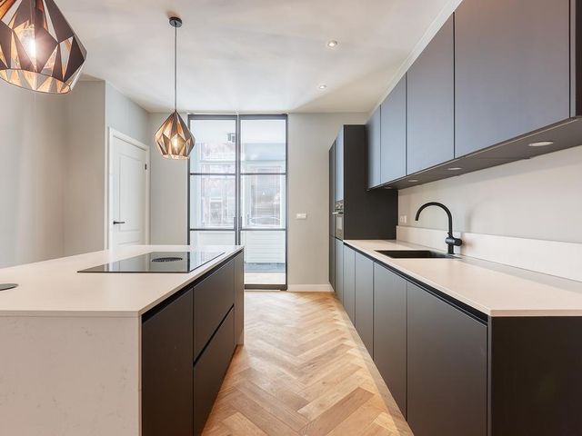 Perenstraat 321, 'S-Gravenhage