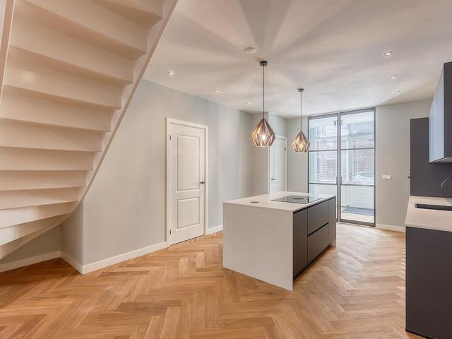 Perenstraat 321, 'S-Gravenhage