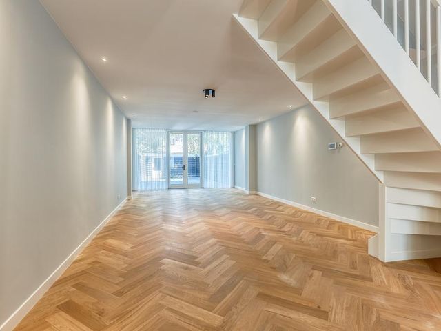 Perenstraat 321, 'S-Gravenhage